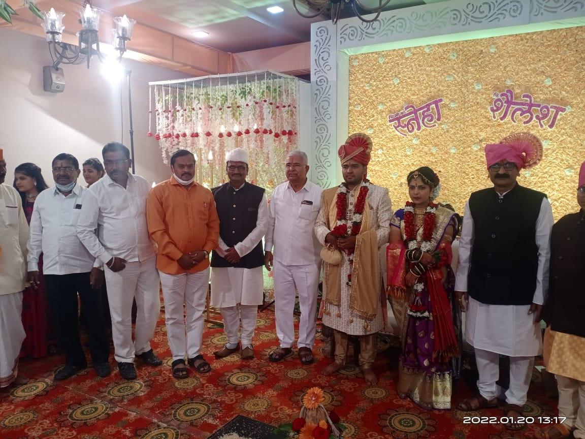 Shailesh Jadhav Bhatavde & Sneha Lad Kundal